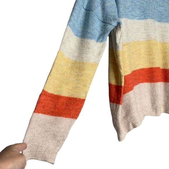 Urban outfitters rainbow striped sweater.‎ Size M - Picture 3 of 9